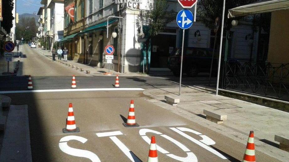Verniciato lo “stop” all’incrocio
