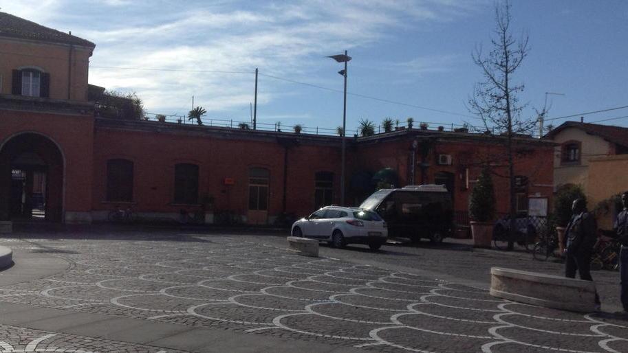 La “caserma” mobile alla stazione