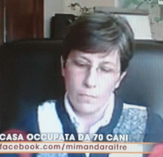 La casa piena di cani a Mi Manda Rai 3 