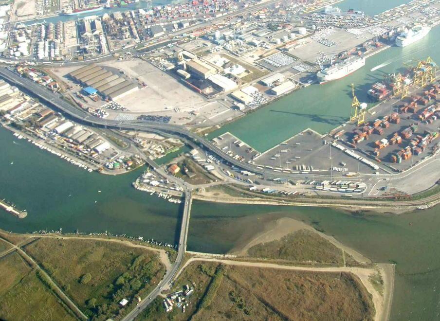 «Più che il porto, l’impatto è la foce armata» 