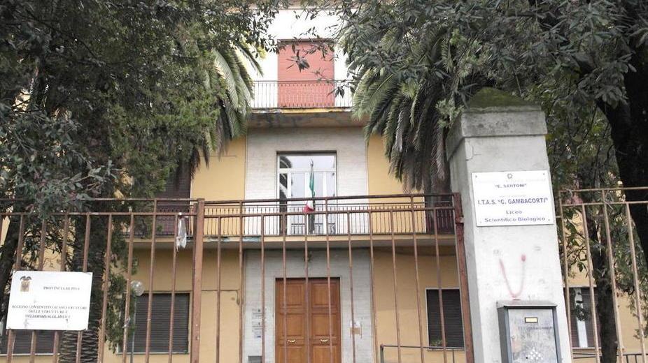 Il Gambacorti demolito al suo posto appartamenti