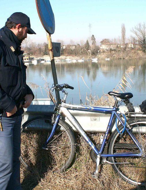 I vigili sospendono le ricerche dell’uomo scomparso in Po 