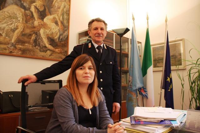 L'ispettore Scali con il sindaco Brenda Barnini