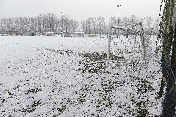 Un campo innevato