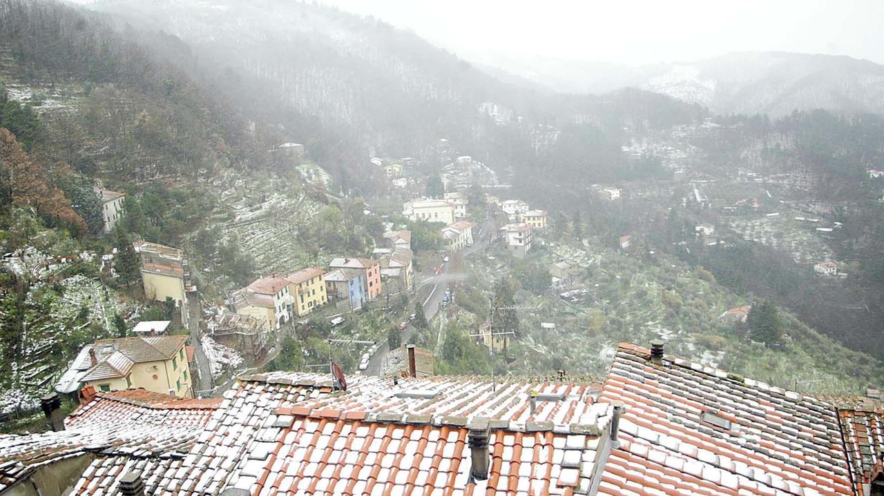 Profughi a Vellano, secondo i residenti 26 sono troppi