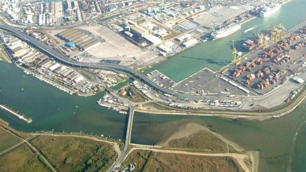 «Erosione e porto, destini legati»