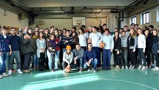 Basket Le Mura va nelle scuole a spiegare i valori dello sport