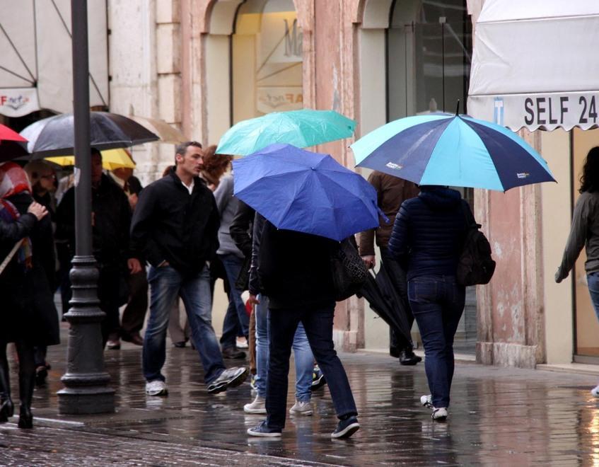 Ancora allerta meteo attese neve o pioggia Rischio mareggiate 
