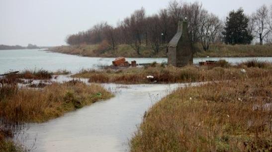 «Non ci muoviamo dalla banchina Paura per le barche»