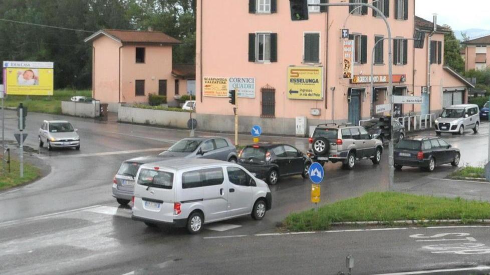 Apre il cantiere per la rotatoria a Lunata