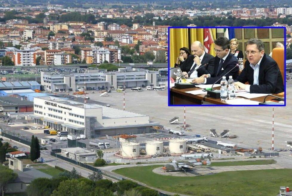 Aeroporti, il sindaco: ok fusione ma guai a farla sulle spalle di Pisa 