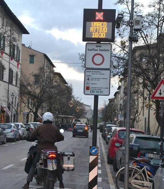 Sosta gratis dalle 18 e varchi spenti arriva l’ultimo “no”