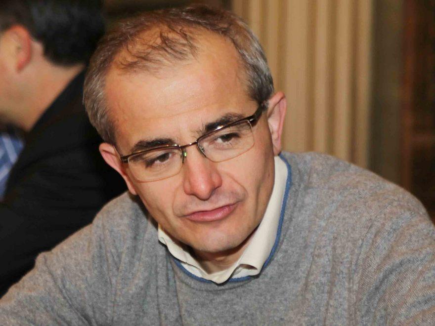 «Mi risulta solo un incontro, non una sede» 