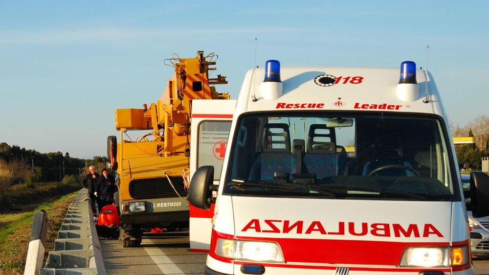 Un'ambulanza della Croce Rossa di San Vincenzo