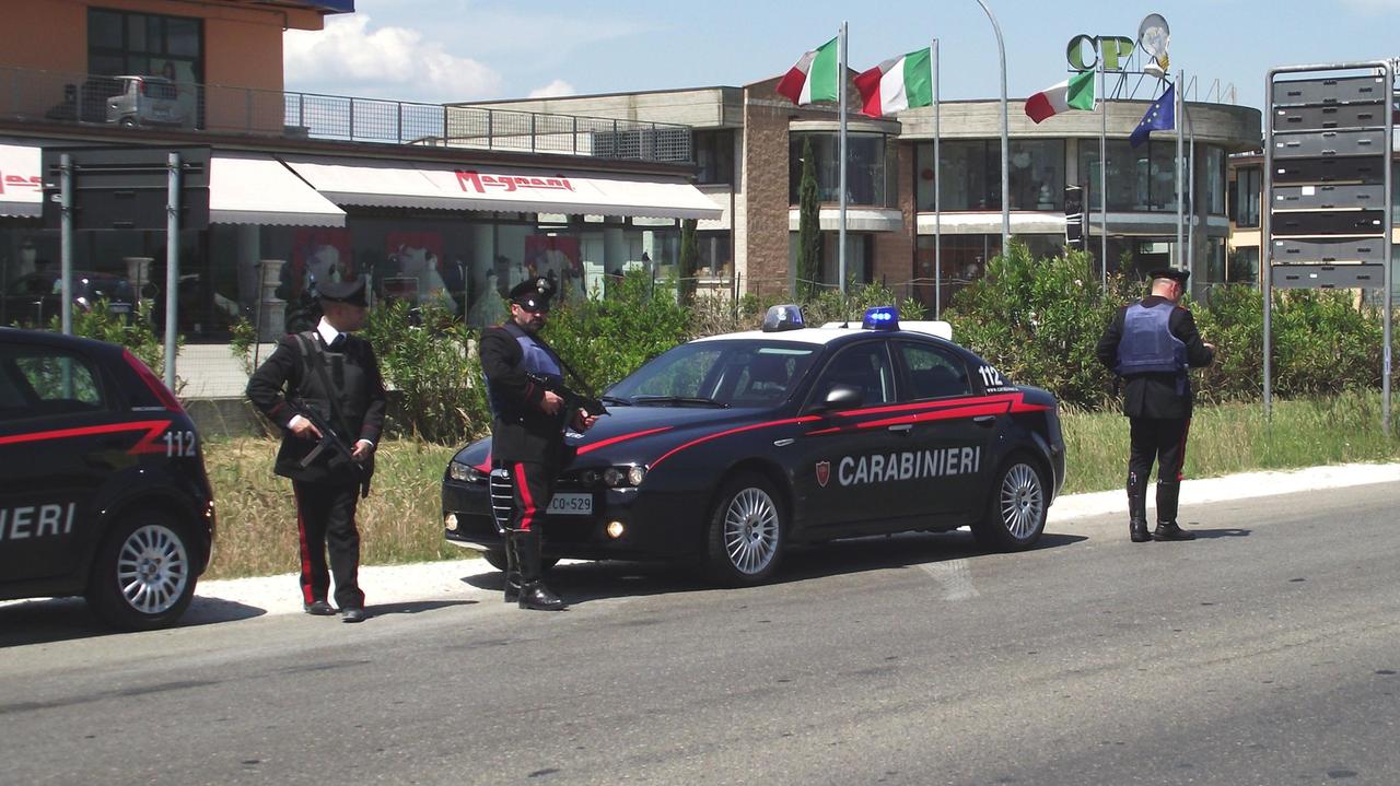 Arrestati dopo tre rapine a un disabile