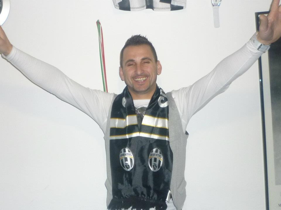 Samir Ahmeti aveva 29 anni. Grande tifoso della Juve, era chiamato Simone dagli amici