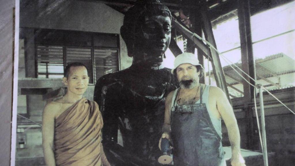 Paolo Viaggi in Thailandia, il Budda e il monaco che gli commissionò l'opera