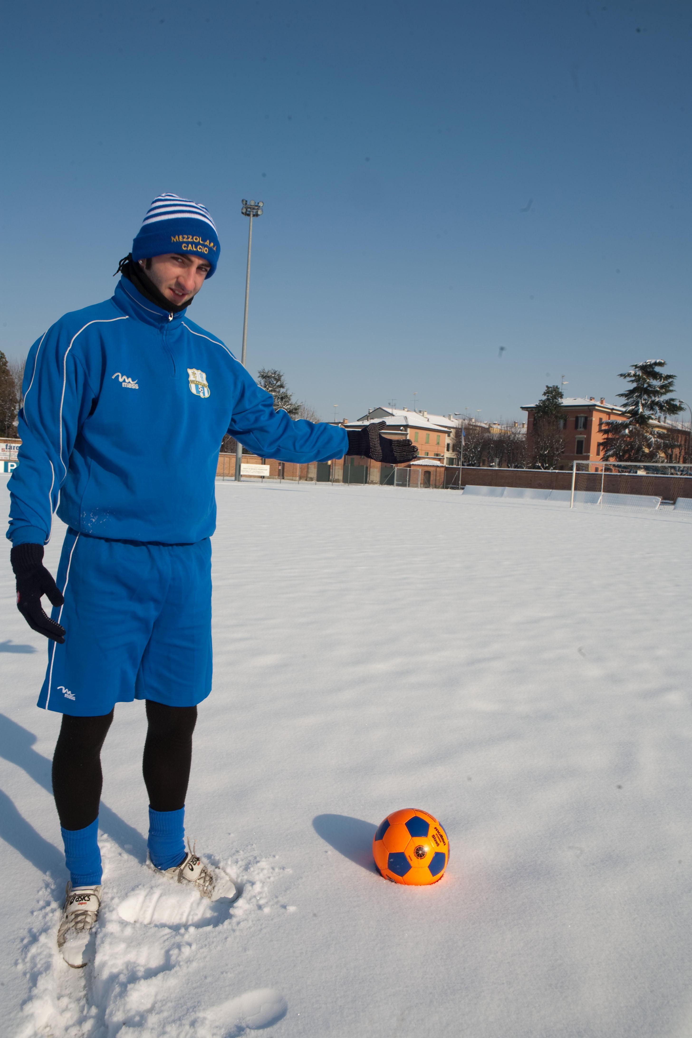 Budrio 2010: Sabatini del Mezzolara nel campo innevato