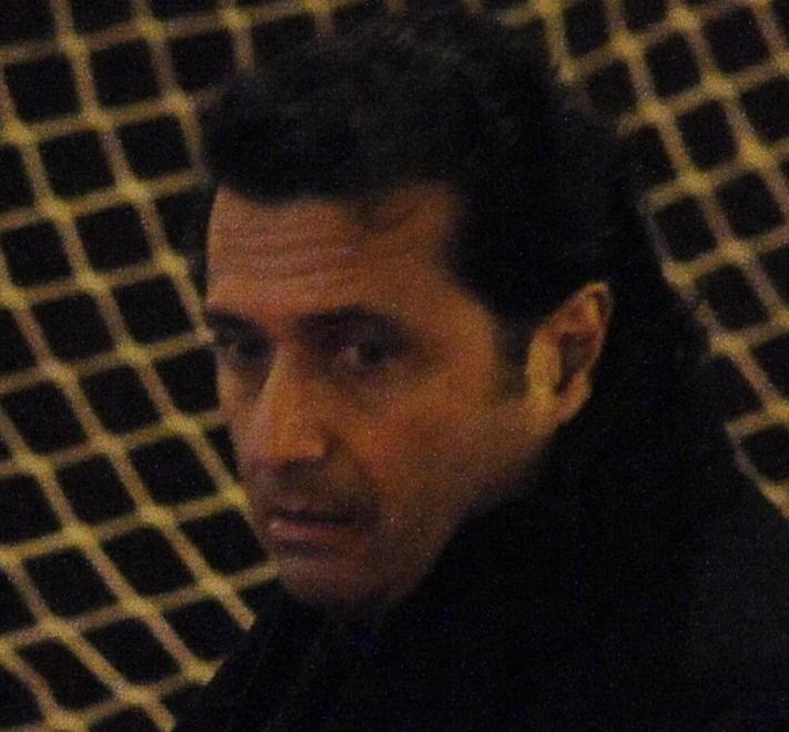 L’imputato ha 40 di febbre e dopo pranzo lascia il Teatro Moderno