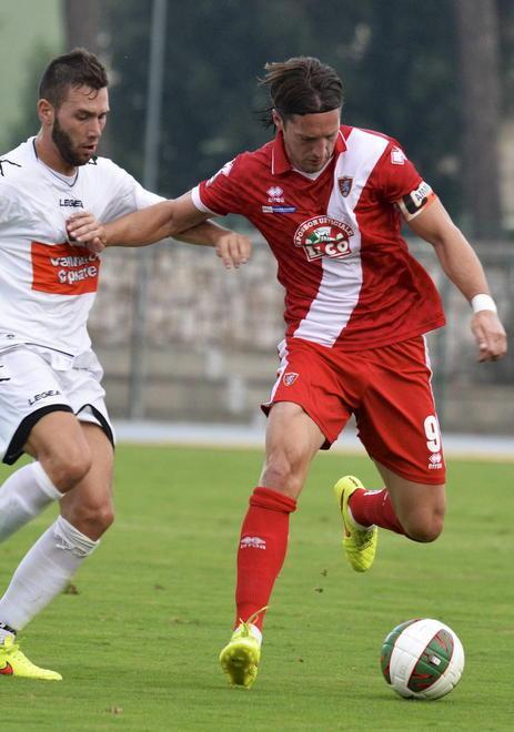 Sale a Pistoia un Grifone tutto nuovo 