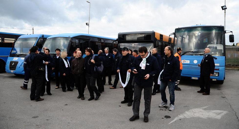 Bus vecchi e capolinea inadeguati Riparte la vertenza-sicurezza 