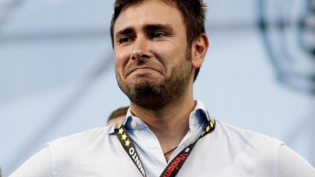 Cinque stelle Domani c’è Di Battista