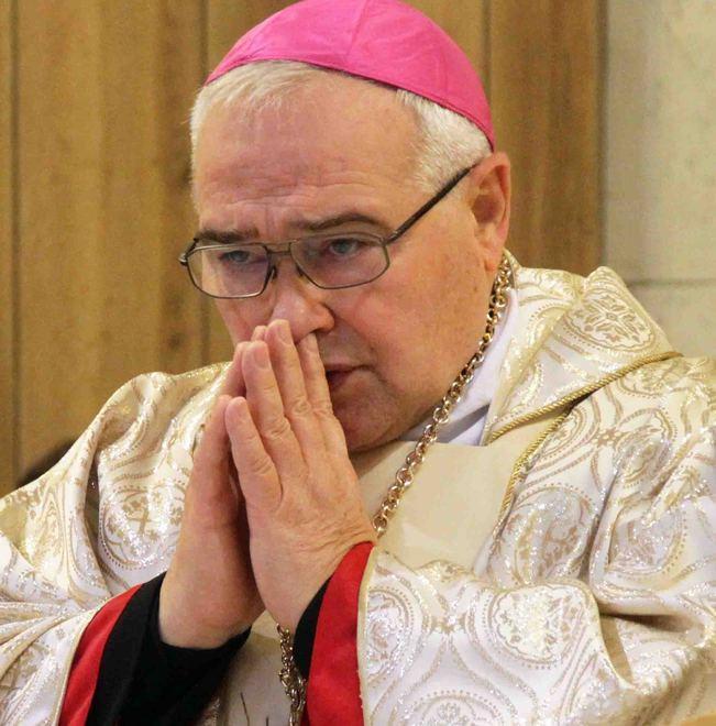 La preghiera in piazza per la vita contro l’aborto 