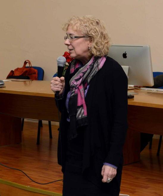 Presidi divisi sui blitz antidroga in aula 