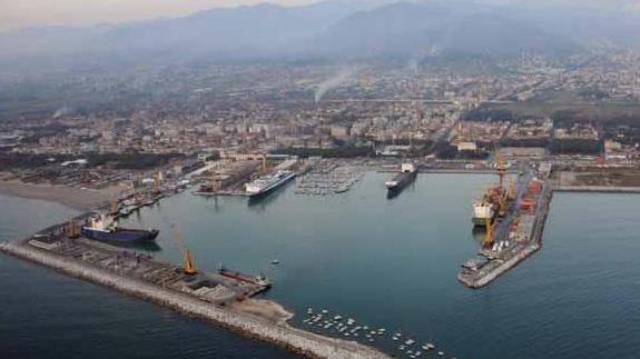 Massa Carrara, più infrastrutture e più porto per rilanciare l’industria