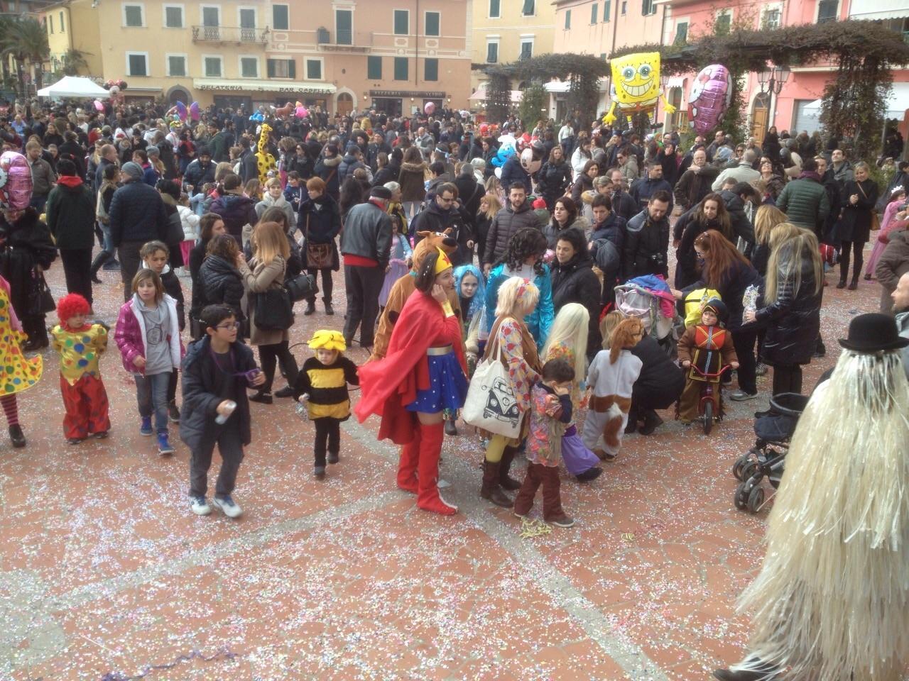 Carnevale a Porto Azzurro (foto Giò Di Stefano)
