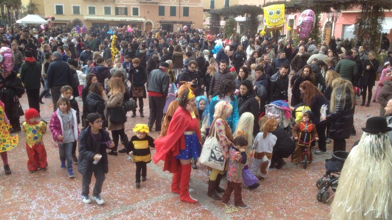 Carnevale a Porto Azzurro (foto Giò Di Stefano)