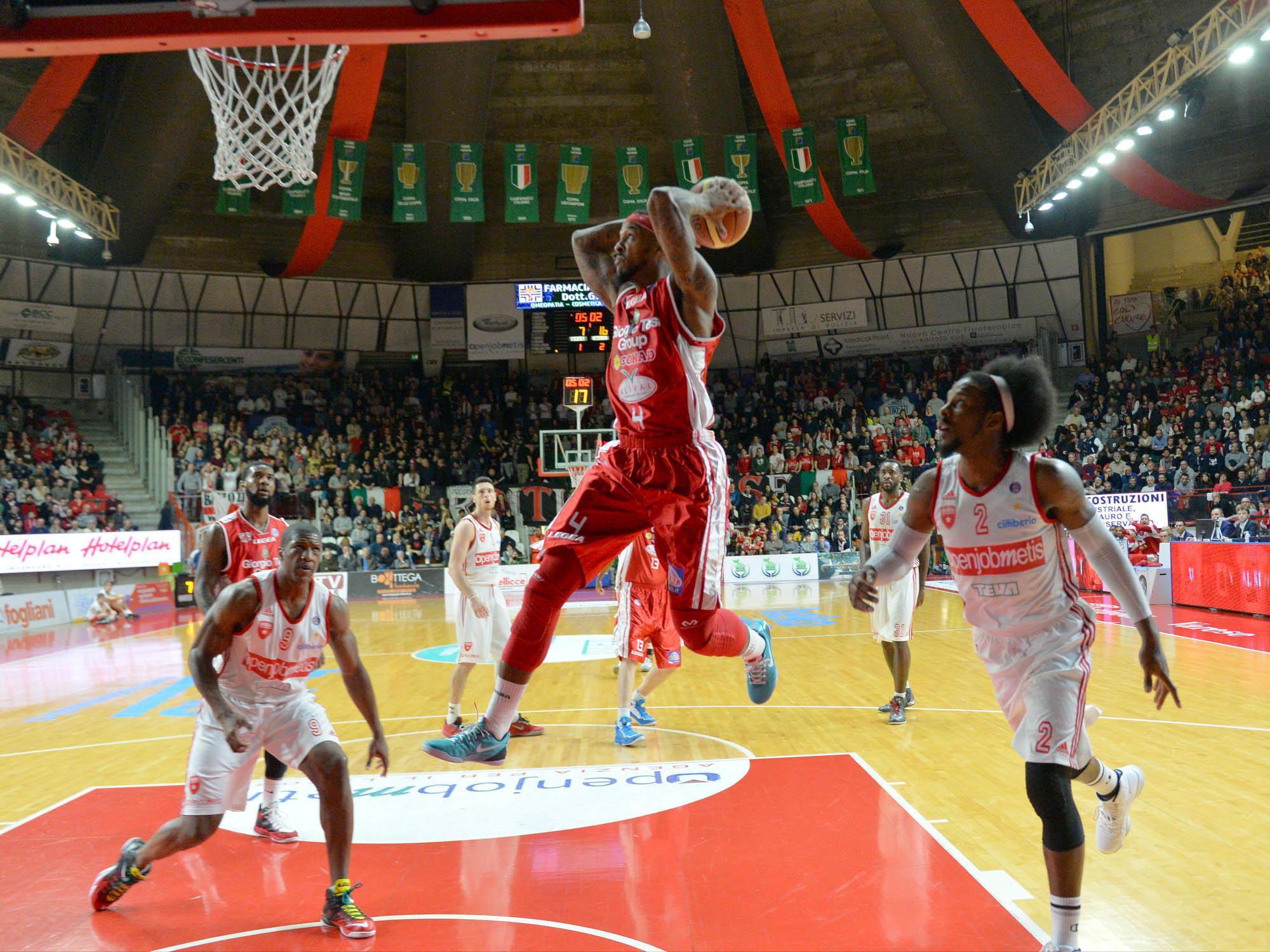 Una schiacciata di Gilbert Brown (foto Gori)