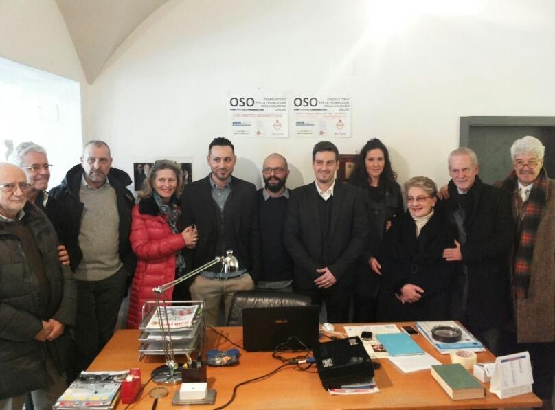 Quattro casi a Prato di adescamenti on line di minori 
