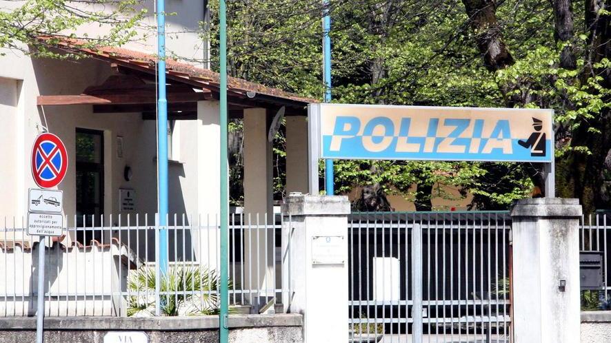 «Una bella famiglia»: cordoglio fra i vicini di casa e all’Asl