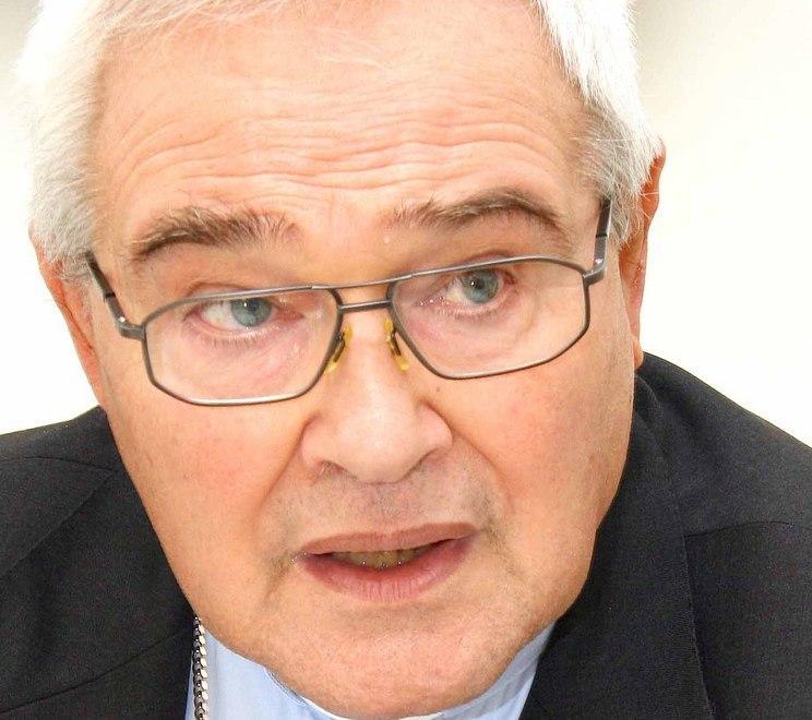 Come ti raddrizzo la diocesi in due e due quattro (anni) 