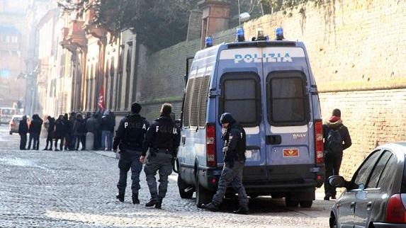 La polizia indaga