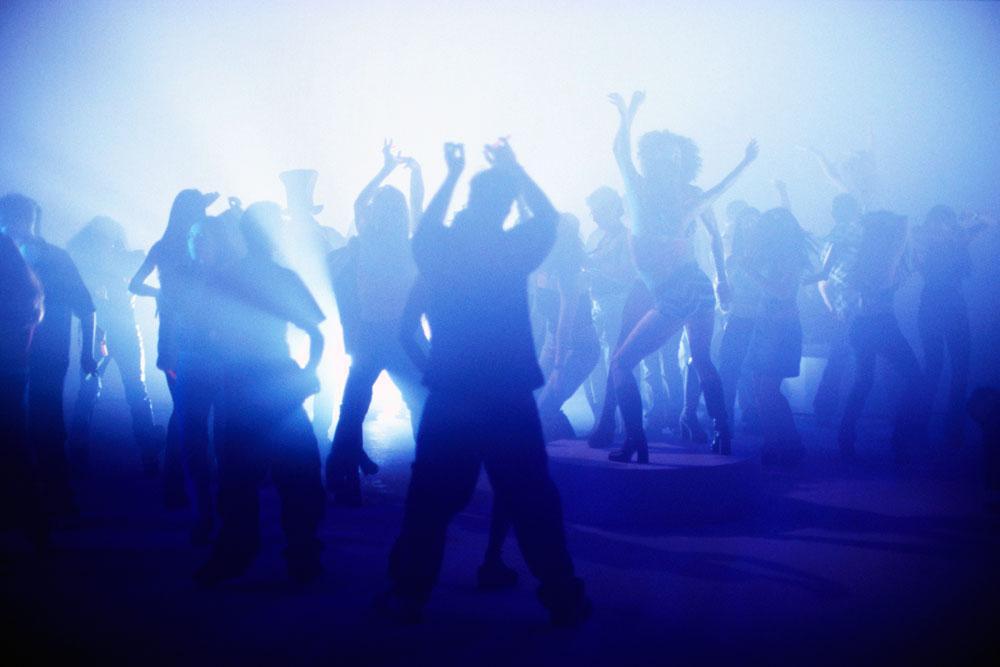 Giovane colpito dalla meningite, l'Asl lancia un appello a chi è andato a ballare alla discoteca Yab 