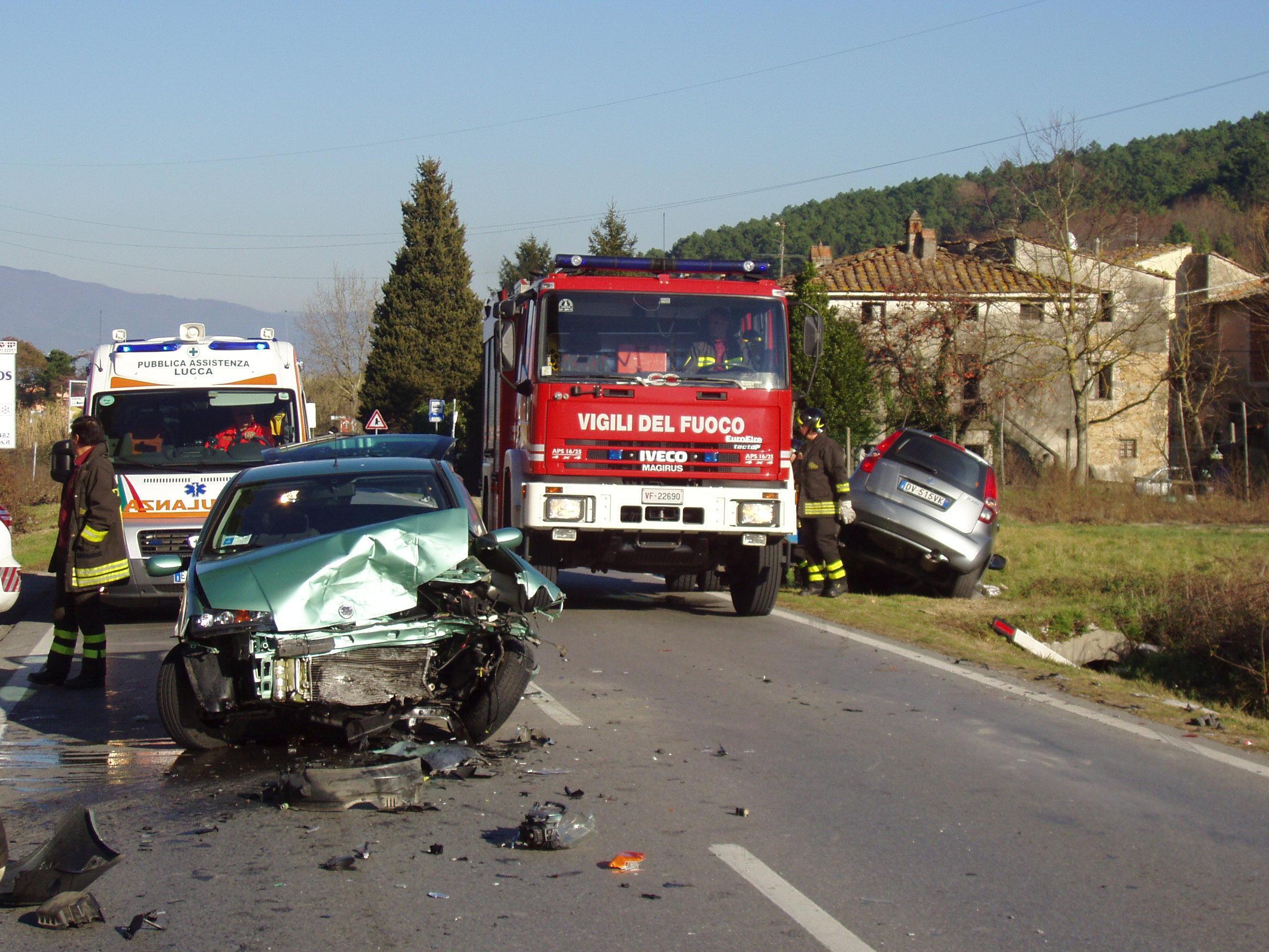 Ancora un incidente sulla via Nuova per Pisa