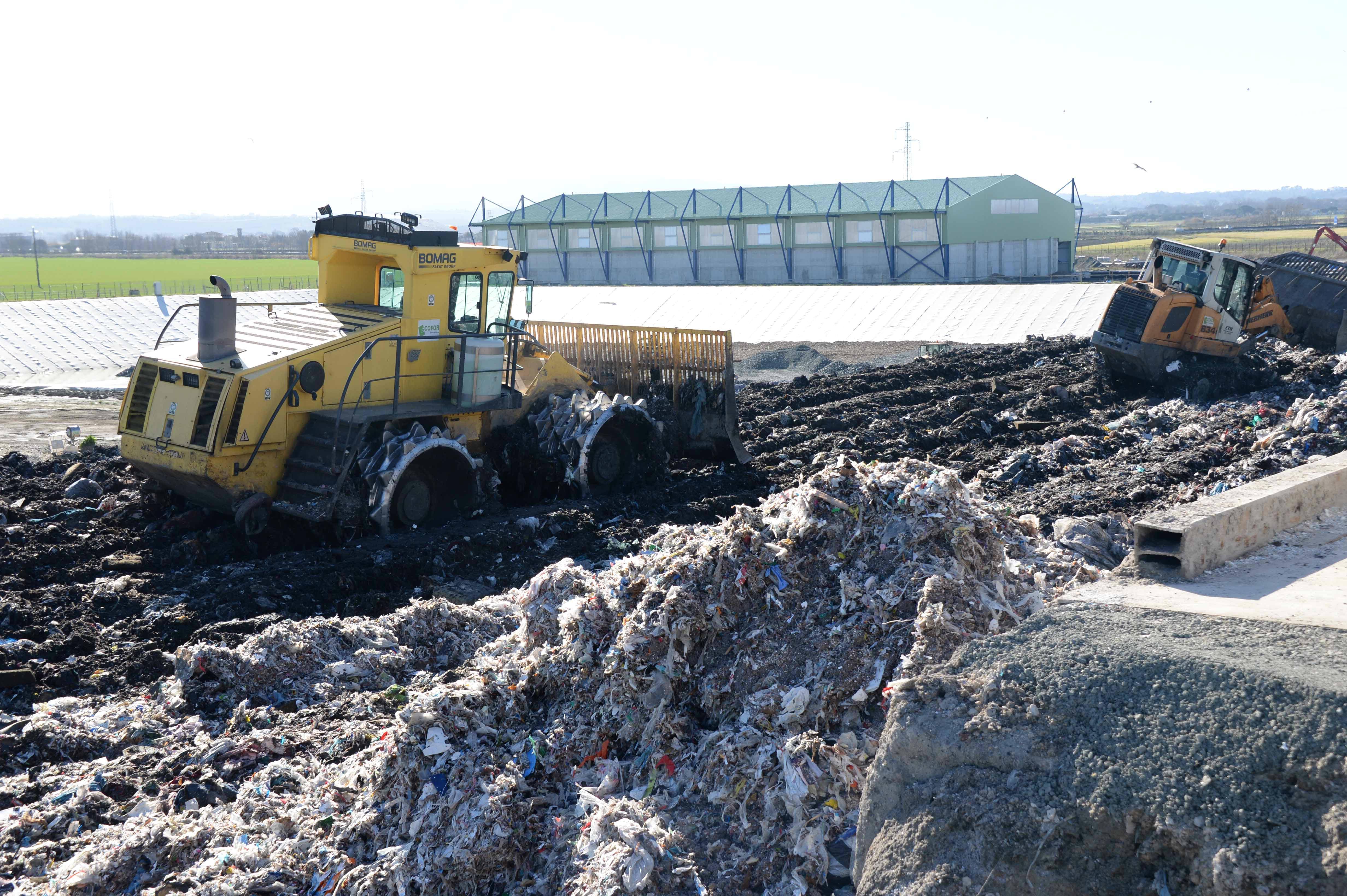 La discarica di Pontedera (foto Silvi)