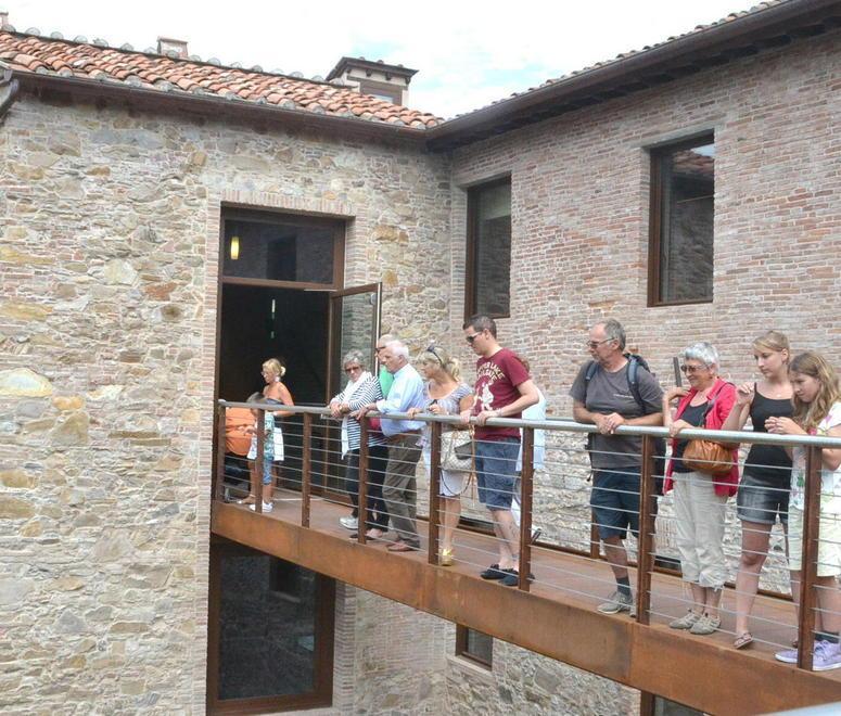 Incontro sul bando per le casermette