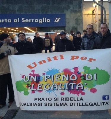 Contro droga e risse si fa festa in strada in via Pier Cironi 