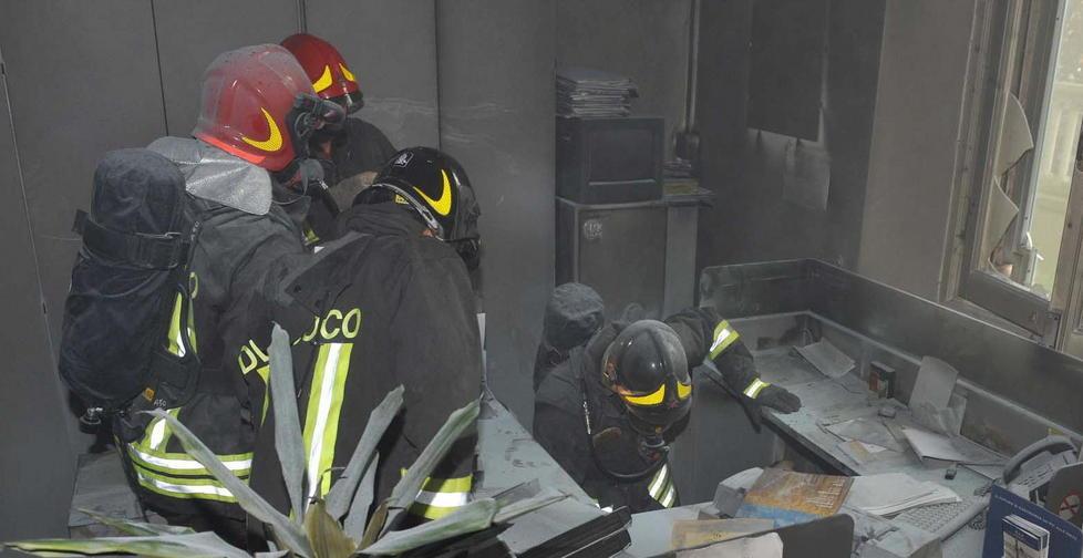Fili del pc surriscaldati: va a fuoco l’ufficio di un professionista