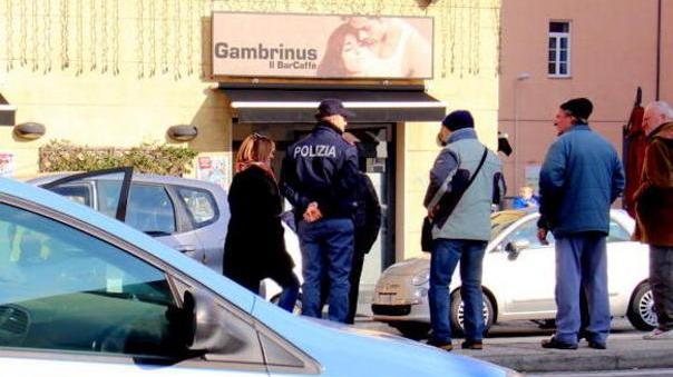 Investito dall’auto davanti al Cisternone