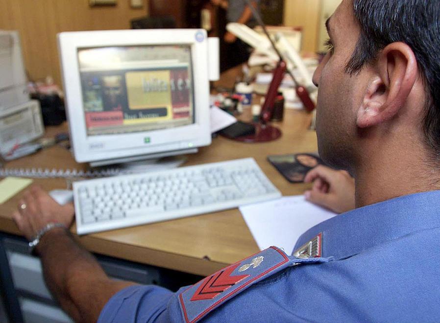 Vende stampanti online incassa ma non spedisce 