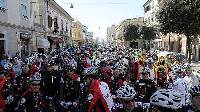 Un'immagine dell'ultima edizione della Granfondo