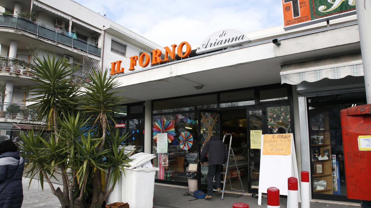 Viareggio, spaccata nella notte in un forno del Varignano