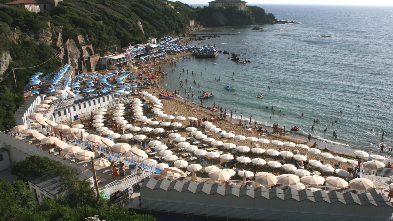 La baia del Quercetano, simbolo del turismo di Castiglioncello