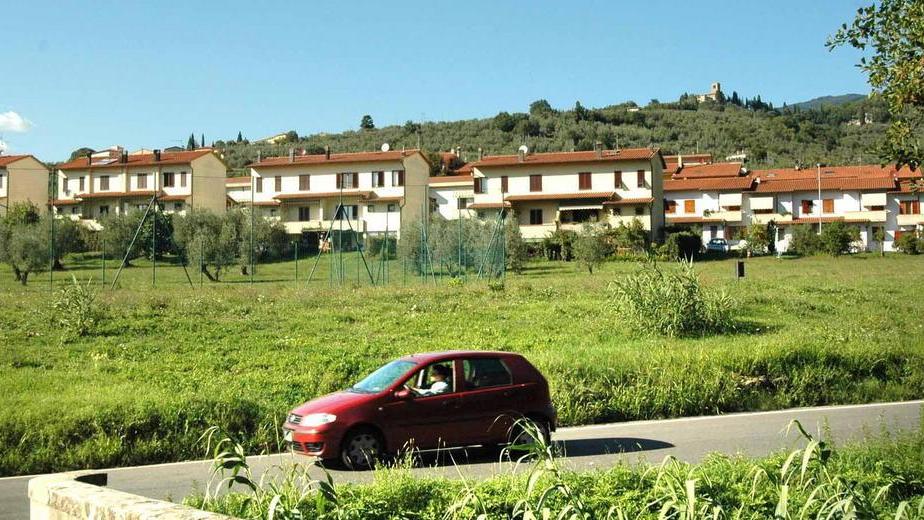 Le case realizzate sul terreno espropriato