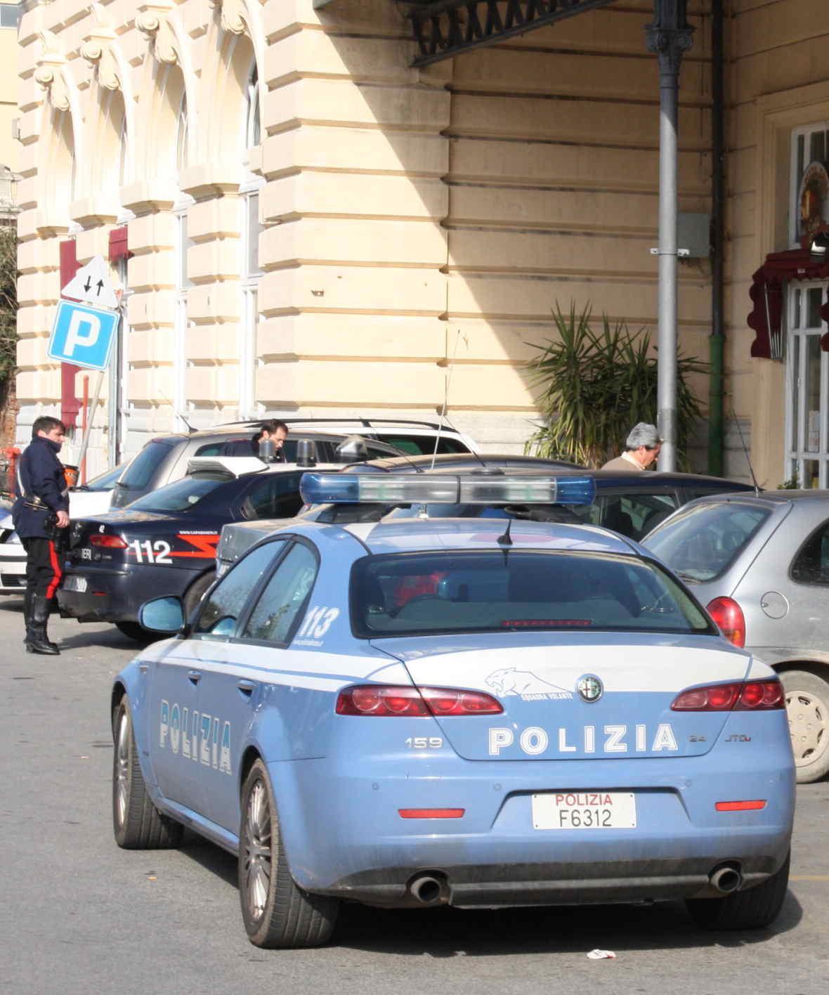 La polizia in stazione 