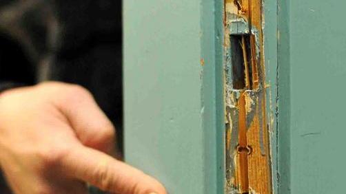 Furti in cinque scuole per pochi spiccioli